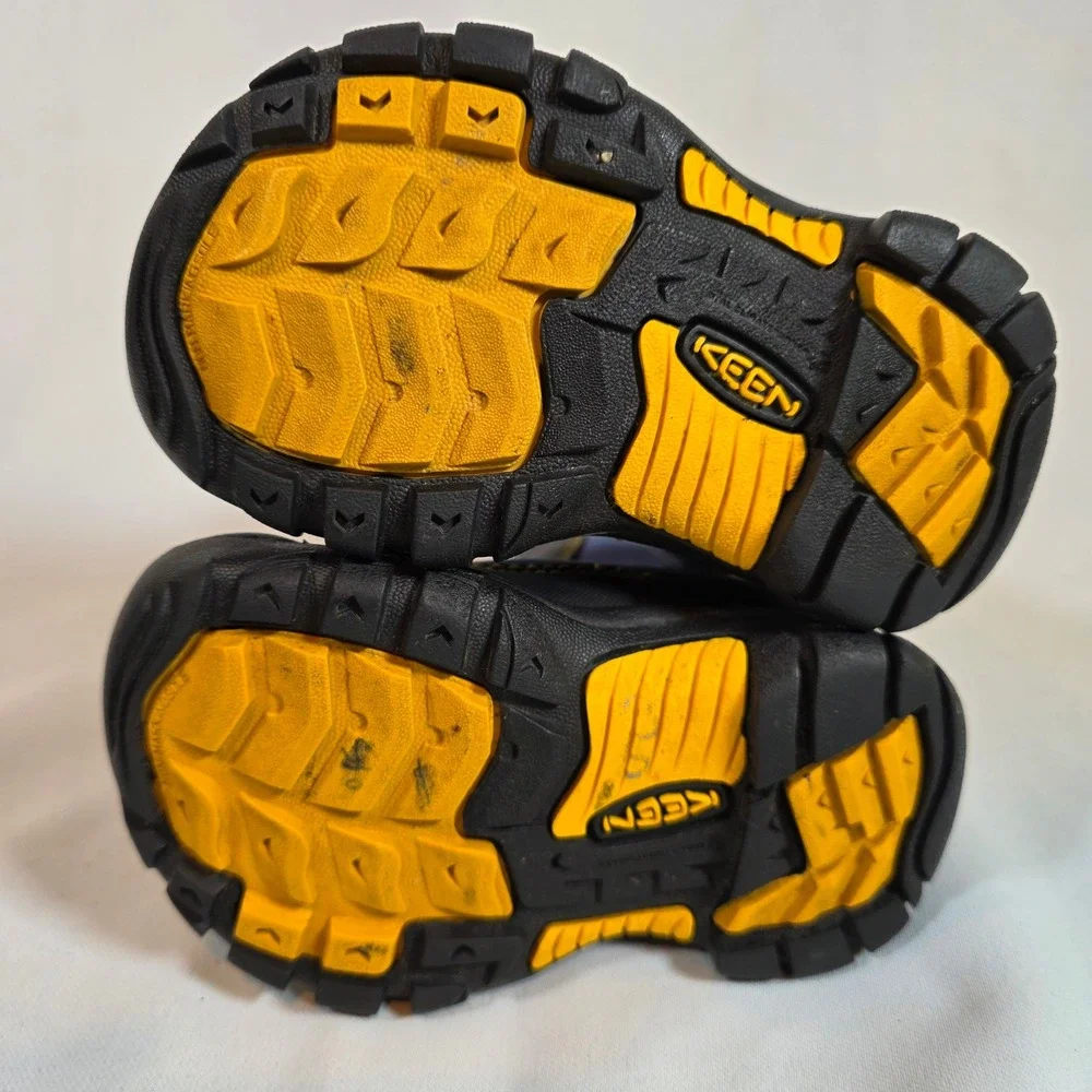Keen Kids Waterproof Winter Boots Blue Black Yellow Toggle Zip Size 8 US Toddler